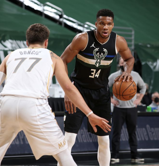 摩纳哥训练开放日，加时末段造点机会引欢呼，西甲在即，临场指挥获称赞的简单介绍