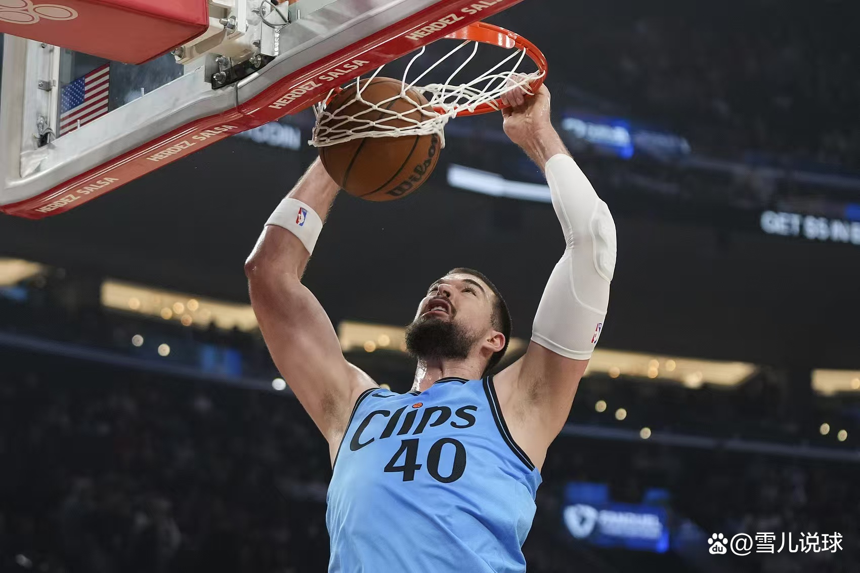 包含密尔沃基雄鹿发布备战花絮，赛前完成体检，CBA常规赛任务艰巨，纪律约束更严格的词条